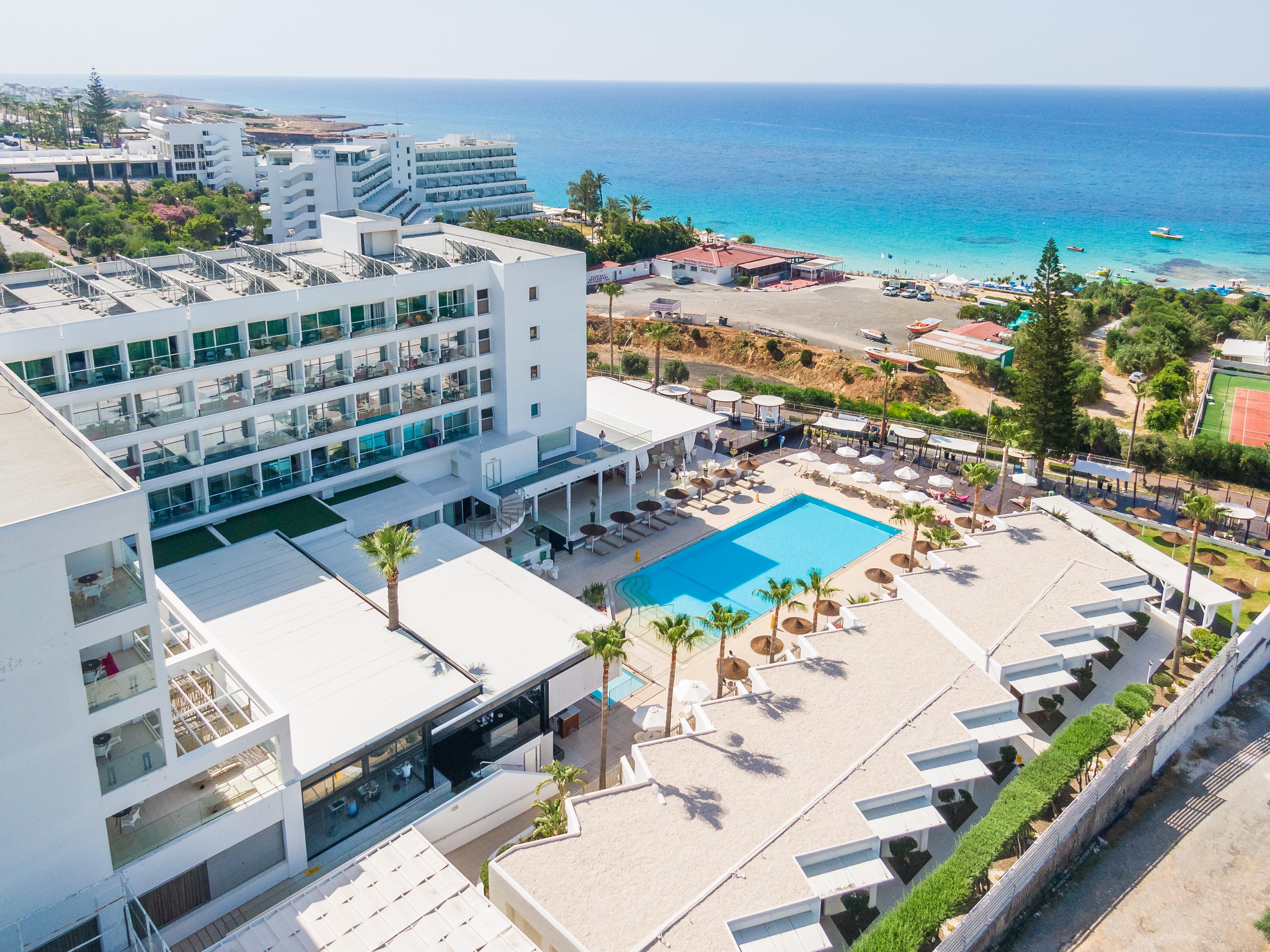 Napa Mermaid Hotel & Suites Айя Напа Екстериор снимка