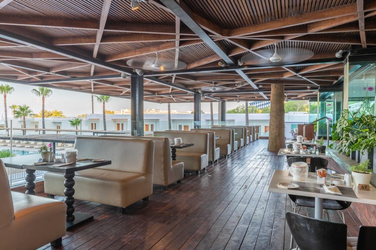Napa Mermaid Hotel & Suites Айя Напа Екстериор снимка