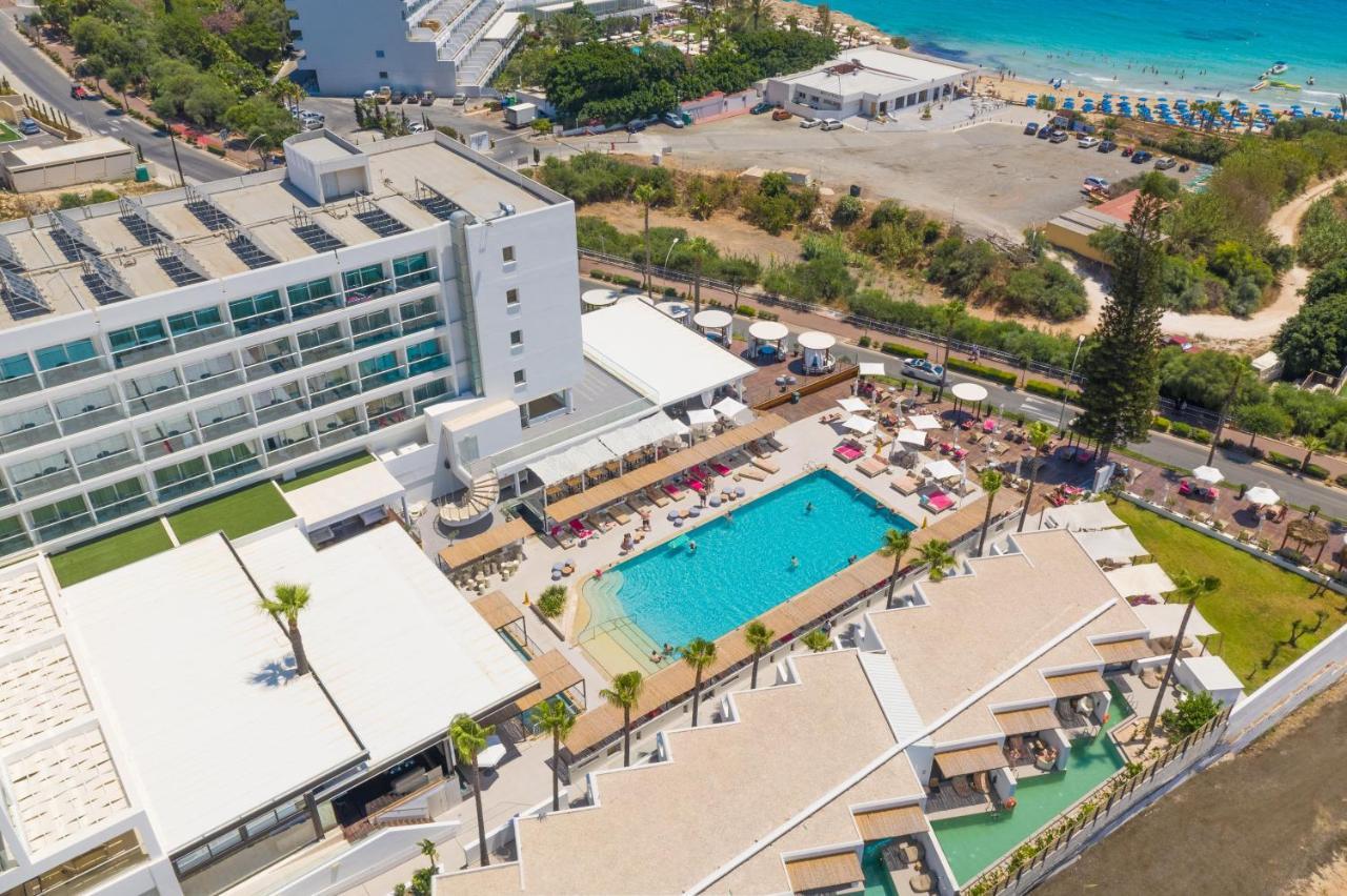 Napa Mermaid Hotel & Suites Айя Напа Екстериор снимка